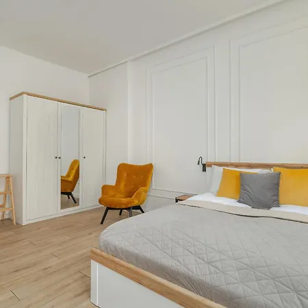 شقة Elegant Near To The Centre Of By Rent Like بوزنان