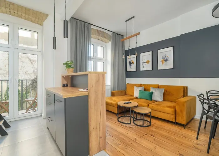 Apartment Elegant Near To The Centre Of By Rent Like Poznan