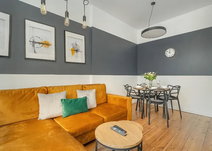 Elegant Near To The Centre Of By Rent Like Poznan