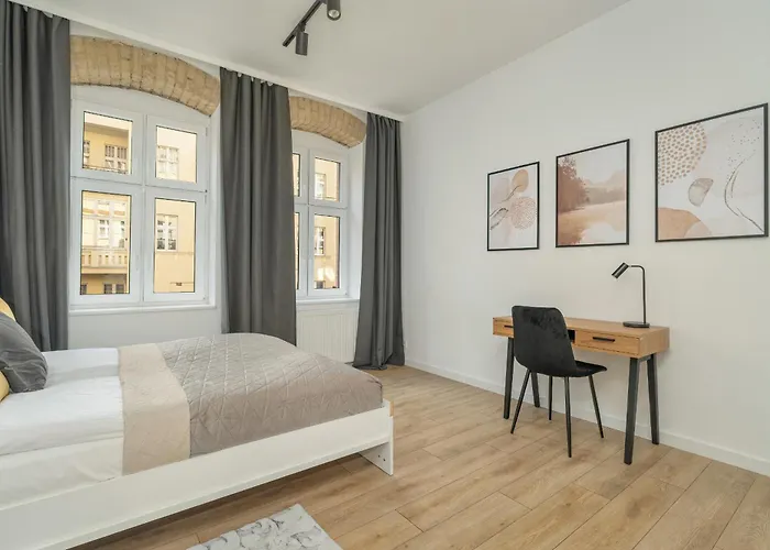 Elegant Near To The Centre Of By Rent Like Appartement *